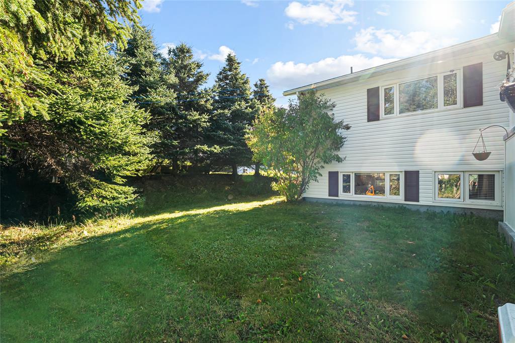 6 BRAKE PLACE, MARYSTOWN, Newfoundland, Canada A0E 1K0, ,2 BathroomsBathrooms,Residential,Reduced,BRAKE PLACE,5925