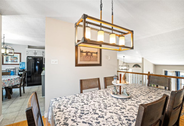 6 BRAKE PLACE, MARYSTOWN, Newfoundland, Canada A0E 1K0, ,2 BathroomsBathrooms,Residential,Reduced,BRAKE PLACE,5925