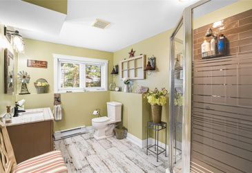 6 BRAKE PLACE, MARYSTOWN, Newfoundland, Canada A0E 1K0, ,2 BathroomsBathrooms,Residential,Reduced,BRAKE PLACE,5925
