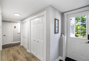 6 BRAKE PLACE, MARYSTOWN, Newfoundland, Canada A0E 1K0, ,2 BathroomsBathrooms,Residential,Reduced,BRAKE PLACE,5925