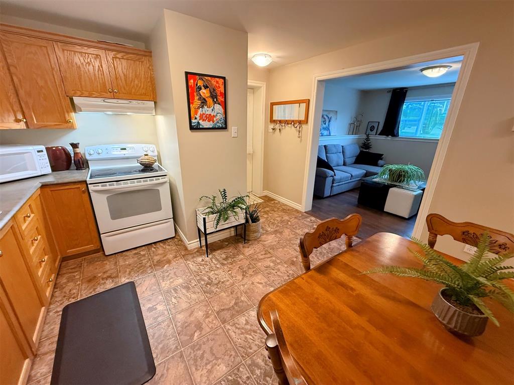 15 HIBERNIA DRIVE, CLARENVILLE, Newfoundland, Canada A5N 1H5, ,3 BathroomsBathrooms,Residential,Sold,HIBERNIA DRIVE,5933