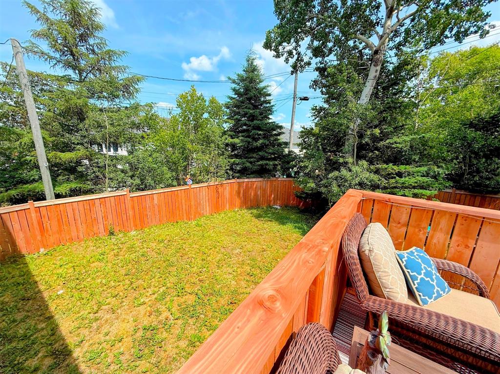 15 HIBERNIA DRIVE, CLARENVILLE, Newfoundland, Canada A5N 1H5, ,3 BathroomsBathrooms,Residential,Sold,HIBERNIA DRIVE,5933