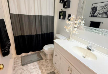 15 HIBERNIA DRIVE, CLARENVILLE, Newfoundland, Canada A5N 1H5, ,3 BathroomsBathrooms,Residential,Sold,HIBERNIA DRIVE,5933