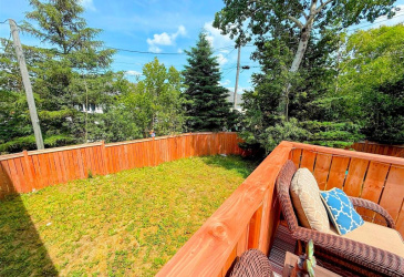 15 HIBERNIA DRIVE, CLARENVILLE, Newfoundland, Canada A5N 1H5, ,3 BathroomsBathrooms,Residential,Sold,HIBERNIA DRIVE,5933