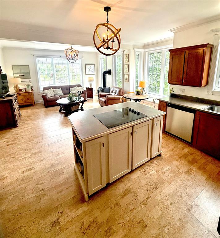 42 MUNICIPAL SQUARE, CLARENVILLE, Newfoundland, Canada A5A 1T2, ,2 BathroomsBathrooms,Residential,Sale Pending,MUNICIPAL SQUARE,5934
