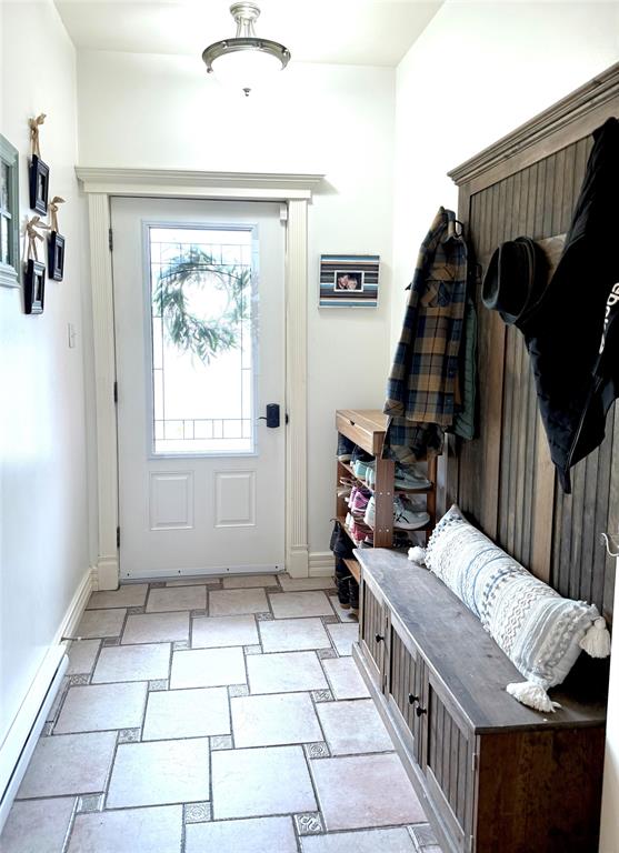 42 MUNICIPAL SQUARE, CLARENVILLE, Newfoundland, Canada A5A 1T2, ,2 BathroomsBathrooms,Residential,Sale Pending,MUNICIPAL SQUARE,5934
