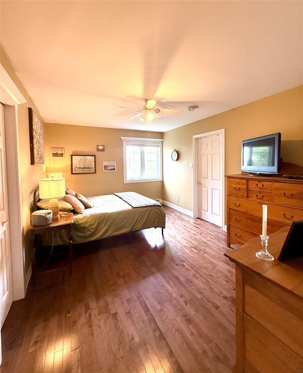 42 MUNICIPAL SQUARE, CLARENVILLE, Newfoundland, Canada A5A 1T2, ,2 BathroomsBathrooms,Residential,Sale Pending,MUNICIPAL SQUARE,5934
