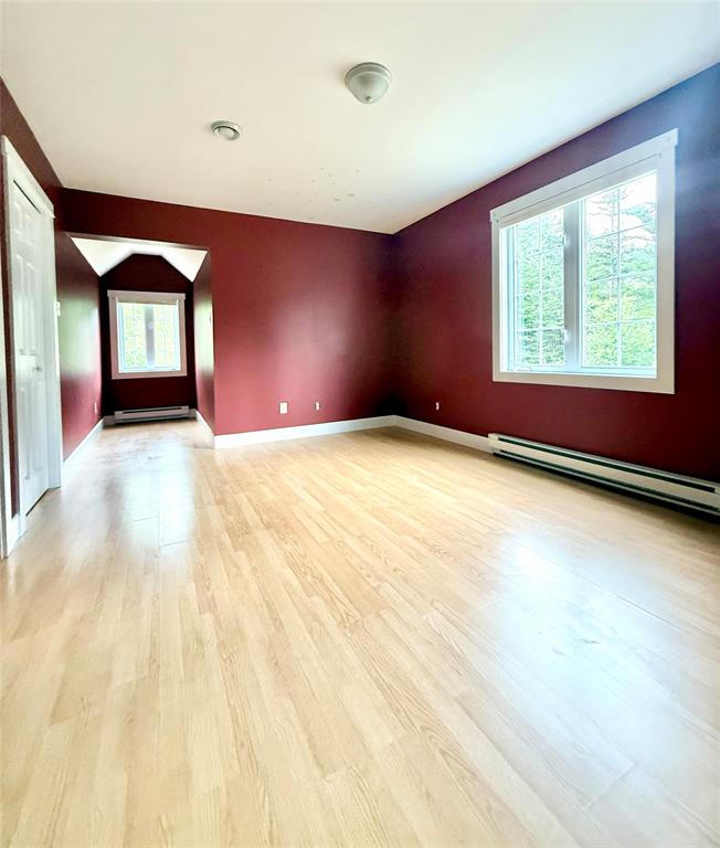 42 MUNICIPAL SQUARE, CLARENVILLE, Newfoundland, Canada A5A 1T2, ,2 BathroomsBathrooms,Residential,Sale Pending,MUNICIPAL SQUARE,5934