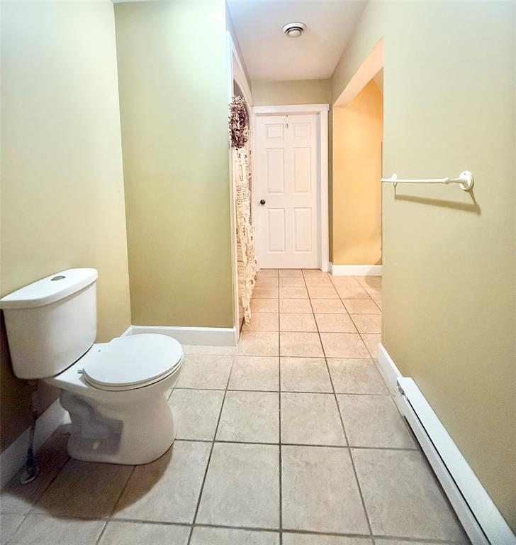 42 MUNICIPAL SQUARE, CLARENVILLE, Newfoundland, Canada A5A 1T2, ,2 BathroomsBathrooms,Residential,Sale Pending,MUNICIPAL SQUARE,5934