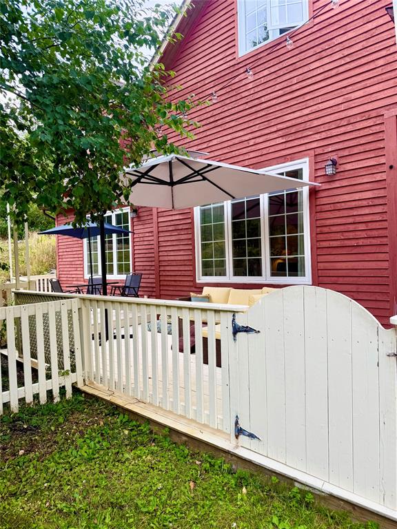 42 MUNICIPAL SQUARE, CLARENVILLE, Newfoundland, Canada A5A 1T2, ,2 BathroomsBathrooms,Residential,Sale Pending,MUNICIPAL SQUARE,5934