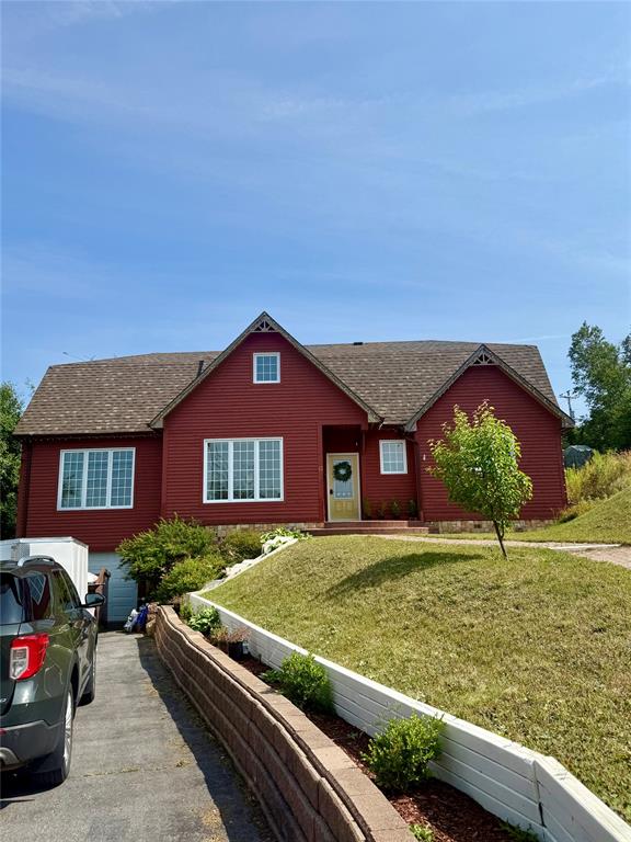 42 MUNICIPAL SQUARE, CLARENVILLE, Newfoundland, Canada A5A 1T2, ,2 BathroomsBathrooms,Residential,Sale Pending,MUNICIPAL SQUARE,5934