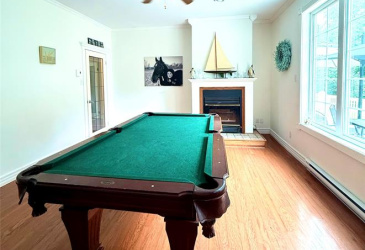 42 MUNICIPAL SQUARE, CLARENVILLE, Newfoundland, Canada A5A 1T2, ,2 BathroomsBathrooms,Residential,Sale Pending,MUNICIPAL SQUARE,5934
