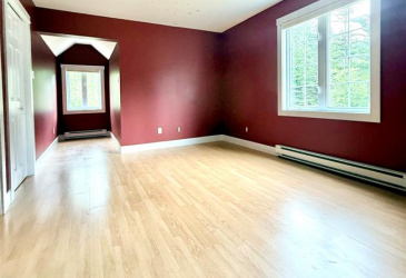 42 MUNICIPAL SQUARE, CLARENVILLE, Newfoundland, Canada A5A 1T2, ,2 BathroomsBathrooms,Residential,Sale Pending,MUNICIPAL SQUARE,5934