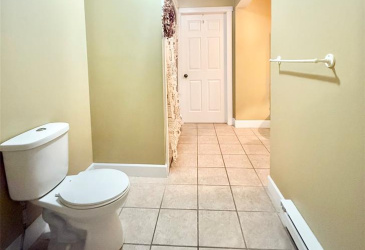 42 MUNICIPAL SQUARE, CLARENVILLE, Newfoundland, Canada A5A 1T2, ,2 BathroomsBathrooms,Residential,Sale Pending,MUNICIPAL SQUARE,5934