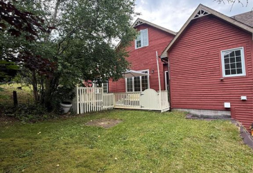 42 MUNICIPAL SQUARE, CLARENVILLE, Newfoundland, Canada A5A 1T2, ,2 BathroomsBathrooms,Residential,Sale Pending,MUNICIPAL SQUARE,5934