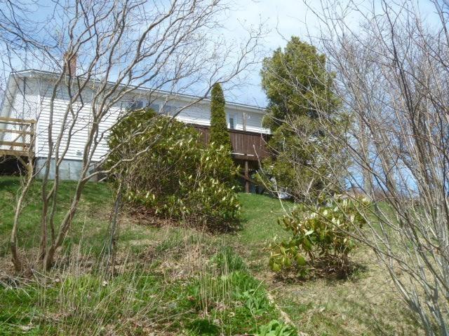 32-34 BEMISTER'S HILL, CARBONEAR, Newfoundland, Canada A1Y 1B7, ,1 BathroomBathrooms,Residential,Sale Pending,BEMISTER'S HILL,5949
