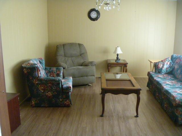 32-34 BEMISTER'S HILL, CARBONEAR, Newfoundland, Canada A1Y 1B7, ,1 BathroomBathrooms,Residential,Sale Pending,BEMISTER'S HILL,5949