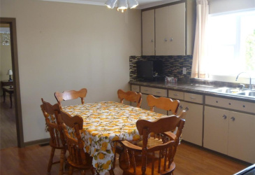 32-34 BEMISTER'S HILL, CARBONEAR, Newfoundland, Canada A1Y 1B7, ,1 BathroomBathrooms,Residential,Sale Pending,BEMISTER'S HILL,5949
