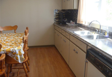 32-34 BEMISTER'S HILL, CARBONEAR, Newfoundland, Canada A1Y 1B7, ,1 BathroomBathrooms,Residential,Sale Pending,BEMISTER'S HILL,5949