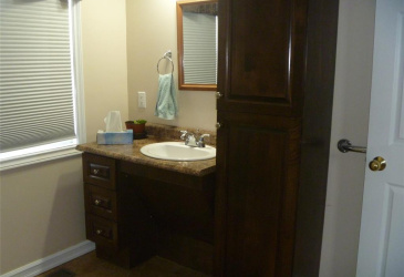 32-34 BEMISTER'S HILL, CARBONEAR, Newfoundland, Canada A1Y 1B7, ,1 BathroomBathrooms,Residential,Sale Pending,BEMISTER'S HILL,5949