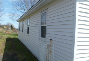 32-34 BEMISTER'S HILL, CARBONEAR, Newfoundland, Canada A1Y 1B7, ,1 BathroomBathrooms,Residential,Sale Pending,BEMISTER'S HILL,5949