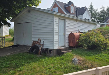 661 MAIN STREET, BURIN, Newfoundland, Canada A0E 1E0, ,1 BathroomBathrooms,Residential,For Sale,MAIN STREET,5950