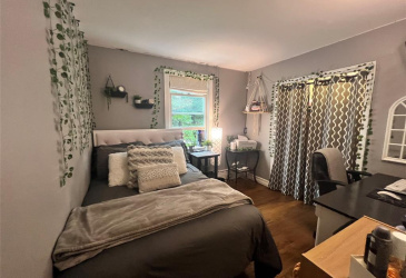 109 CONCEPTION BAY HIGHWAY, CLARKES BEACH, Newfoundland, Canada A0A 1W0, ,1 BathroomBathrooms,Residential,For Sale,CONCEPTION BAY HIGHWAY,5951