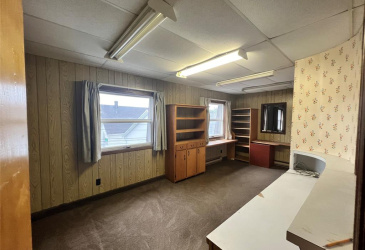 109 CONCEPTION BAY HIGHWAY, CLARKES BEACH, Newfoundland, Canada A0A 1W0, ,1 BathroomBathrooms,Residential,For Sale,CONCEPTION BAY HIGHWAY,5951