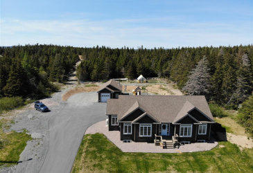 89-93 OTTERBURY ROAD, CLARKE'S BEACH, Newfoundland, Canada A0A 1W0, ,3 BathroomsBathrooms,Residential,For Sale,OTTERBURY ROAD,5958