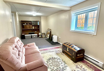 21 HIBERNIA DRIVE, CLARENVILLE, Newfoundland, Canada A5A 1H5, ,3 BathroomsBathrooms,Residential,Sale Pending,HIBERNIA DRIVE,5959