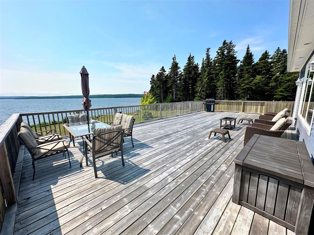 494 SMITH SOUND ROAD, BARTON, Newfoundland, Canada A5A 3A2, ,3 BathroomsBathrooms,Residential,For Sale,SMITH SOUND ROAD,5960