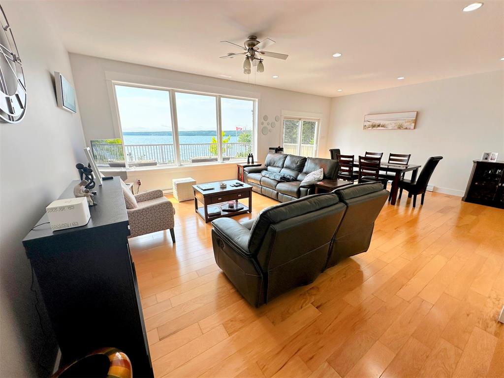 494 SMITH SOUND ROAD, BARTON, Newfoundland, Canada A5A 3A2, ,3 BathroomsBathrooms,Residential,For Sale,SMITH SOUND ROAD,5960