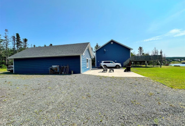 494 SMITH SOUND ROAD, BARTON, Newfoundland, Canada A5A 3A2, ,3 BathroomsBathrooms,Residential,For Sale,SMITH SOUND ROAD,5960