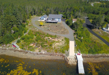 494 SMITH SOUND ROAD, BARTON, Newfoundland, Canada A5A 3A2, ,3 BathroomsBathrooms,Residential,For Sale,SMITH SOUND ROAD,5960