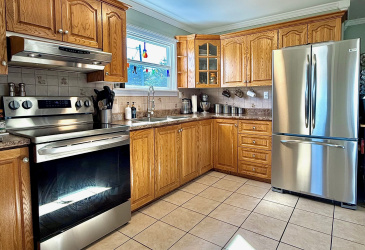 2 LUTHER'S LANE, SUNNYSIDE, Newfoundland, Canada A0B 3J0, ,2 BathroomsBathrooms,Residential,For Sale,LUTHER'S LANE,5962