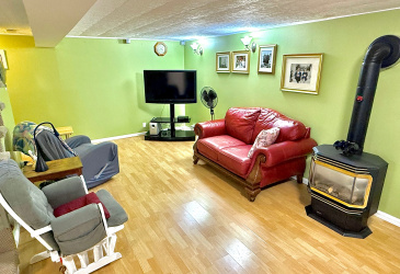 2 LUTHER'S LANE, SUNNYSIDE, Newfoundland, Canada A0B 3J0, ,2 BathroomsBathrooms,Residential,For Sale,LUTHER'S LANE,5962