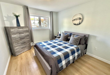 33 CLYDE AVENUE, CLARENVILLE, Newfoundland, Canada A5A 0B3, ,3 BathroomsBathrooms,Residential,Reduced,CLYDE AVENUE,5964 33 CLYDE AVENUE, CLARENVILLE, Newfoundland, Canada A5A 0B3, ,3 BathroomsBathrooms,Residential,Reduced,CLYDE AVENUE,5964
