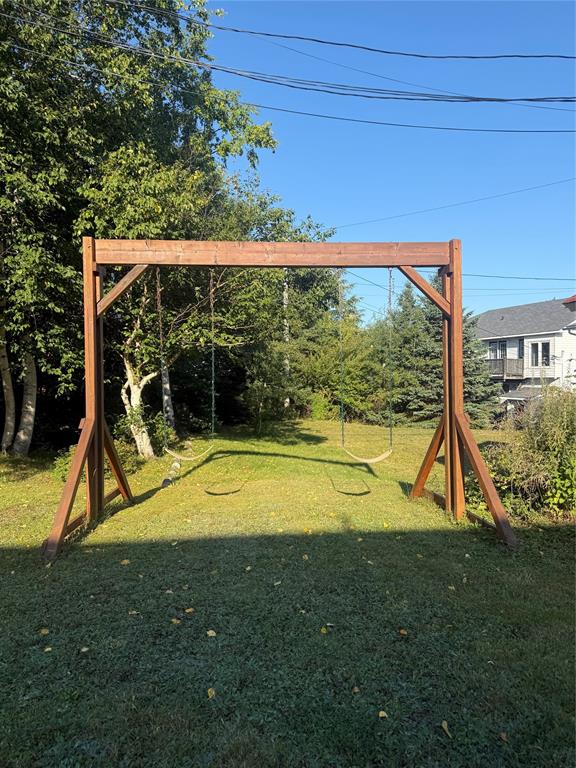 10 WHITE ROSE PLACE, CLARENVILLE, Newfoundland, Canada A5A 2B4, ,2 BathroomsBathrooms,Residential,For Sale,WHITE ROSE PLACE,5972
