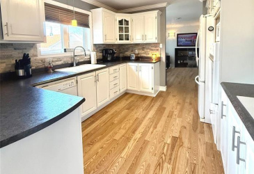 10 WHITE ROSE PLACE, CLARENVILLE, Newfoundland, Canada A5A 2B4, ,2 BathroomsBathrooms,Residential,For Sale,WHITE ROSE PLACE,5972