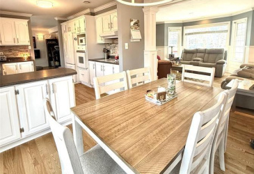 10 WHITE ROSE PLACE, CLARENVILLE, Newfoundland, Canada A5A 2B4, ,2 BathroomsBathrooms,Residential,For Sale,WHITE ROSE PLACE,5972