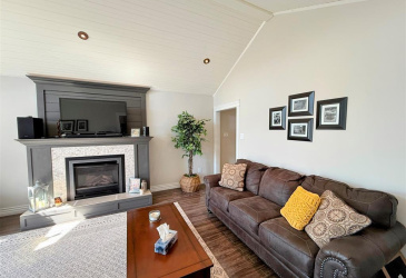 16 PARK CRESCENT, CATALINA, Newfoundland, Canada A0C 1J0, ,2 BathroomsBathrooms,Residential,For Sale,PARK CRESCENT,5975
