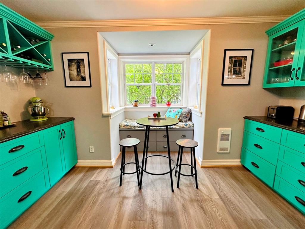 68-70 MEMORIAL DRIVE, CLARENVILLE, Newfoundland, Canada A5A 1N4, ,5 BathroomsBathrooms,Residential,For Sale,MEMORIAL DRIVE,5977