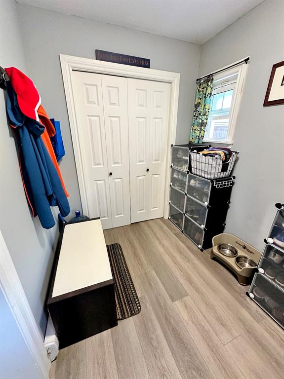 68-70 MEMORIAL DRIVE, CLARENVILLE, Newfoundland, Canada A5A 1N4, ,5 BathroomsBathrooms,Residential,For Sale,MEMORIAL DRIVE,5977