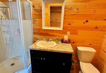 68-70 MEMORIAL DRIVE, CLARENVILLE, Newfoundland, Canada A5A 1N4, ,5 BathroomsBathrooms,Residential,For Sale,MEMORIAL DRIVE,5977