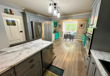 68-70 MEMORIAL DRIVE, CLARENVILLE, Newfoundland, Canada A5A 1N4, ,5 BathroomsBathrooms,Residential,For Sale,MEMORIAL DRIVE,5977