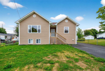 37 WHTIES ROAD, CARBONEAR, Newfoundland, Canada A1Y 1C5, ,1 BathroomBathrooms,Residential,Reduced,WHTIES ROAD,5983