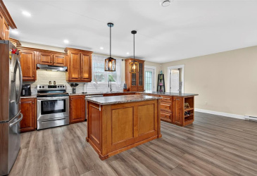37 WHTIES ROAD, CARBONEAR, Newfoundland, Canada A1Y 1C5, ,1 BathroomBathrooms,Residential,Reduced,WHTIES ROAD,5983