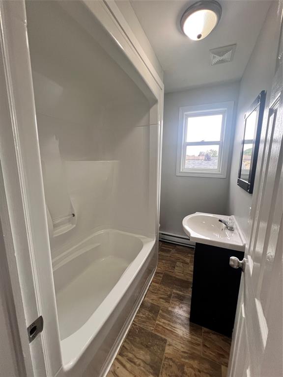 14 BADCOCK'S ROAD, BAY ROBERTS, Newfoundland, Canada A0A 3V0, ,1 BathroomBathrooms,Residential,For Sale,BADCOCK'S ROAD,5986