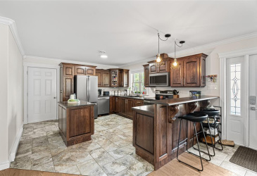 203 MARINE DRIVE, MARYSTOWN, Newfoundland, Canada A0E 2M0, ,2 BathroomsBathrooms,Residential,For Sale,MARINE DRIVE,5988