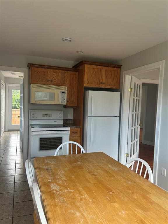 24 COLEY'S POINT SOUTH ROAD, BAY ROBERTS, Newfoundland, Canada A0A 1X0, ,2 BathroomsBathrooms,Residential,For Sale,COLEY'S POINT SOUTH ROAD,5993